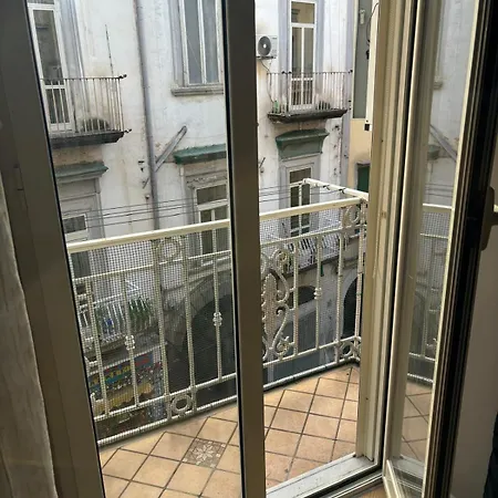 Correra Charme Nápoly